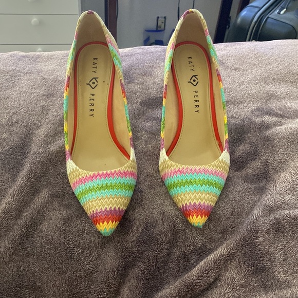 Rainbow, stitch, Katty, perry heels, brown bottom - Picture 2 of 4